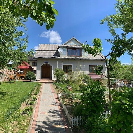 ירמכה Guest House Viktoria מראה חיצוני תמונה